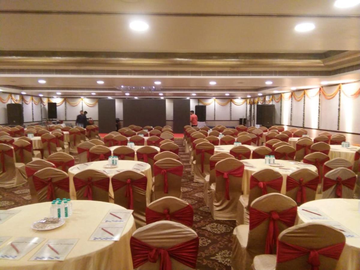 เดอะ เฟิร์น เรซิเดนซี ราชโกต Hotel ราชโกฎิ ภายนอก รูปภาพ