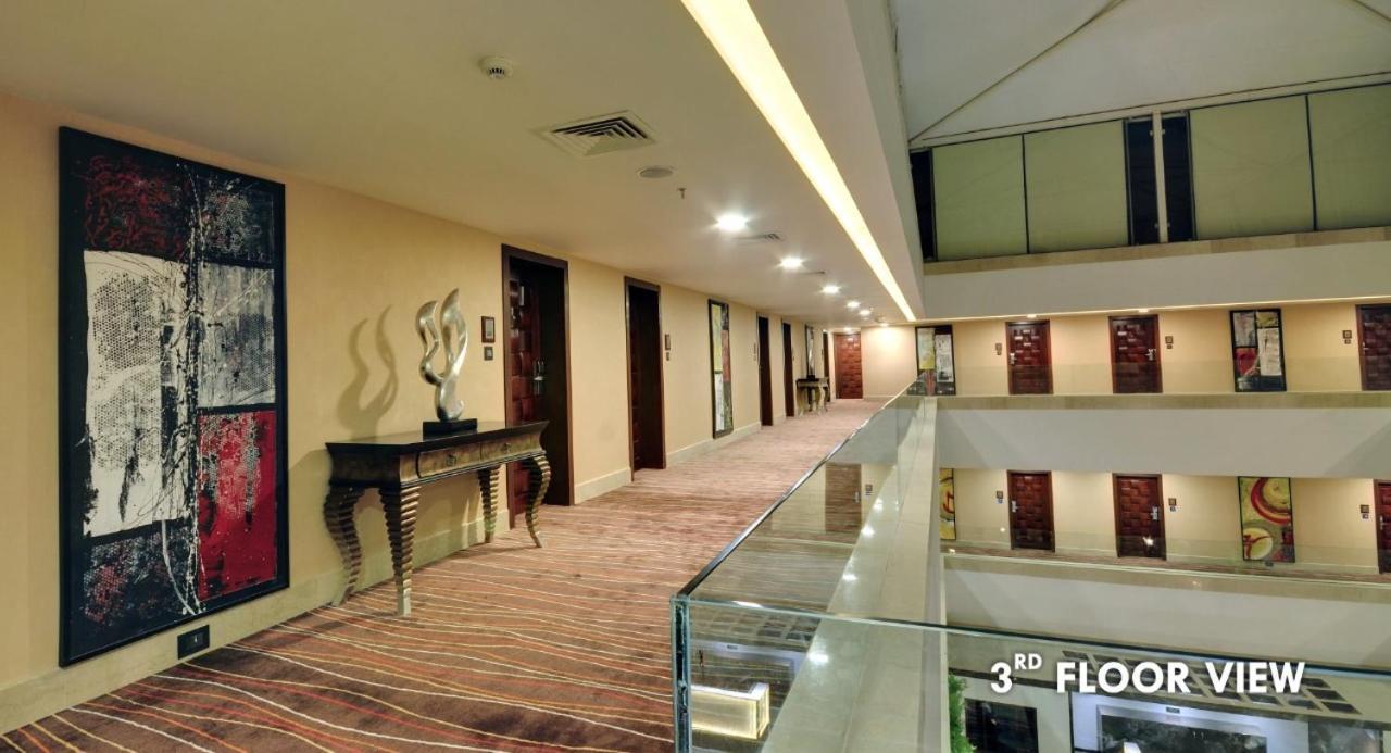 เดอะ เฟิร์น เรซิเดนซี ราชโกต Hotel ราชโกฎิ ภายนอก รูปภาพ