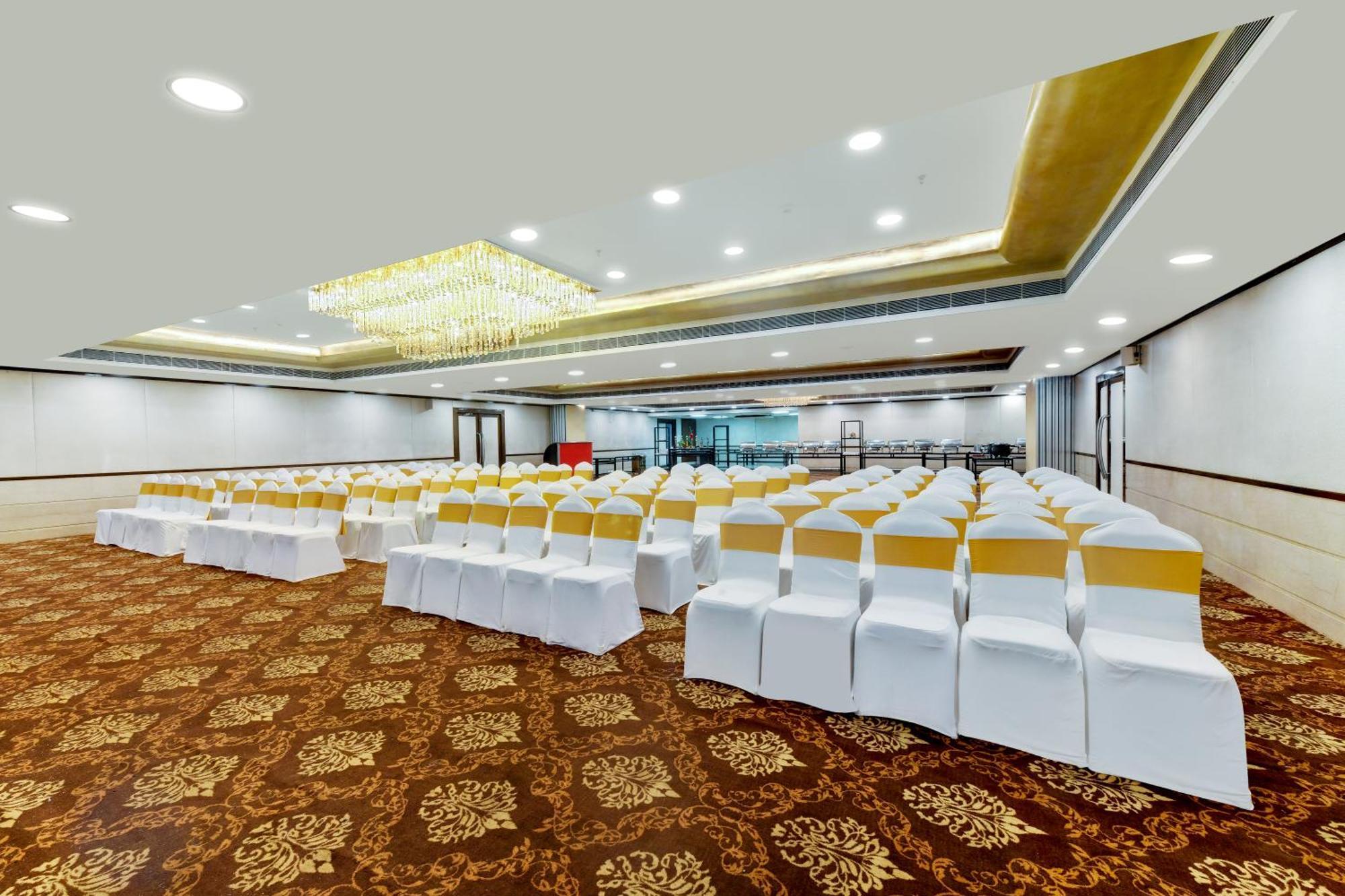 เดอะ เฟิร์น เรซิเดนซี ราชโกต Hotel ราชโกฎิ ภายนอก รูปภาพ