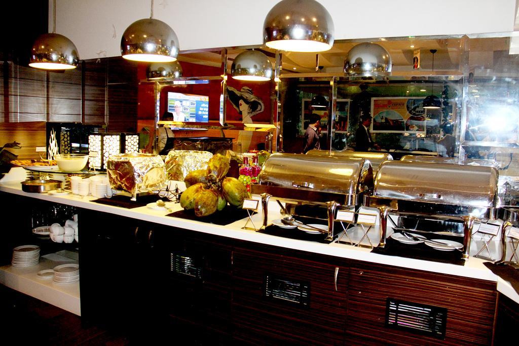 เดอะ เฟิร์น เรซิเดนซี ราชโกต Hotel ราชโกฎิ ภายนอก รูปภาพ