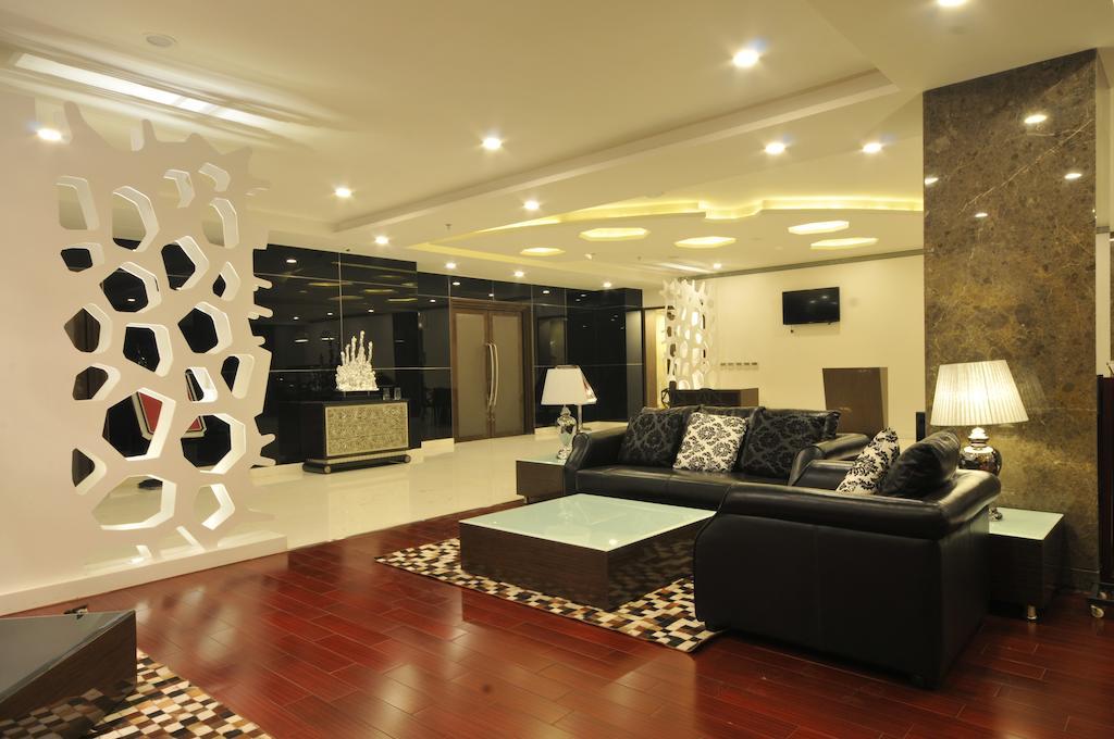 เดอะ เฟิร์น เรซิเดนซี ราชโกต Hotel ราชโกฎิ ภายนอก รูปภาพ
